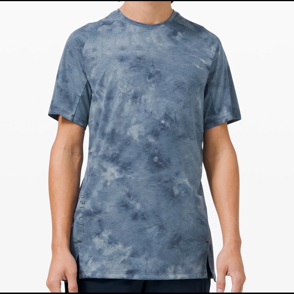 New Lululemon short sleeve dyed t-shirt